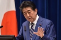 記者会見する安倍晋三首相（2020年3月28日撮影、資料写真）。(c)Kazuhiro NOGI / AFP
