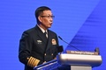 シンガポールで開催中のアジア安全保障会議で演説する中国の董軍国防相（2024年6月2日撮影）。(c)Nhac NGUYEN / AFP
