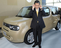 都内で、新型「キューブ（Cube）」を発表する日産自動車（Nissan Motor）の志賀俊之（Toshiyuki Shiga）最高執行責任者（COO、2008年11月19日撮影）。(c)AFP/Kazuhiro NOGI