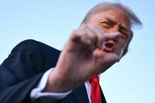 ウクライナ難民女性を殺害した「けだもの」に死刑を トランプ氏