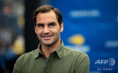 フェデラーが約1億円寄付、新型コロナで苦しむ家庭支援 スイス 写真1枚