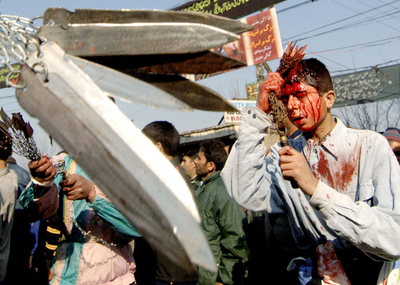 イスラム宗教儀礼「アーシュラー」、最高潮を迎える - インド