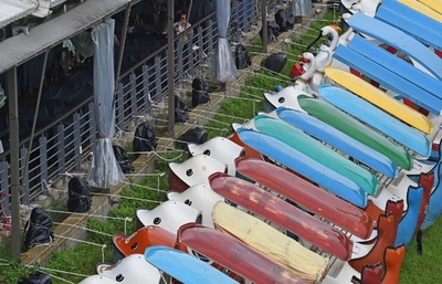 台湾に台風13号接近、8歳少女が海に流され死亡