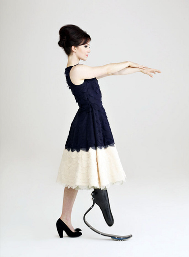 英百貨店デベナムズ、最新キャンペーンに義足ランナーを起用