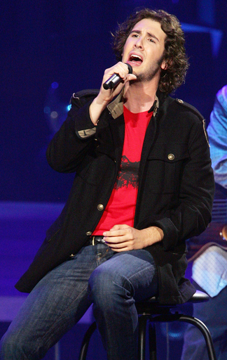 ジョシュ・グローバン、ラスベガスでコンサート開催 - 米国