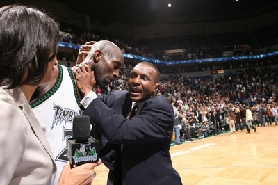 ＜06-07NBA＞ティンバーウルブズ ドウェイン・ケーシーHCを解任 - 米国