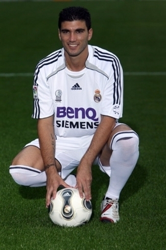 アトレティコ・マドリード レイェスを獲得