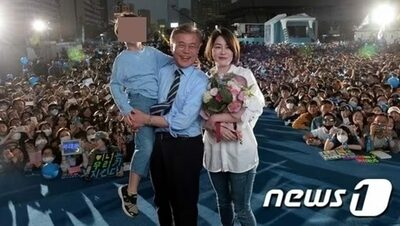 文在寅前大統領の娘がソウルで飲酒運転、タクシーに衝突