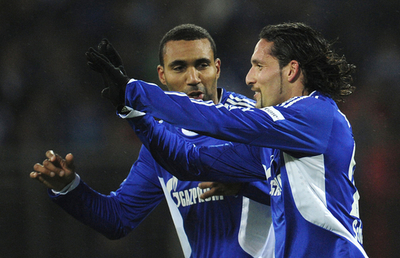 シャルケ04 カールスルーエに快勝