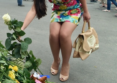 膝丈ドレスはセクシー過ぎ？ チェス大会で12歳少女に退場命令 マレーシア