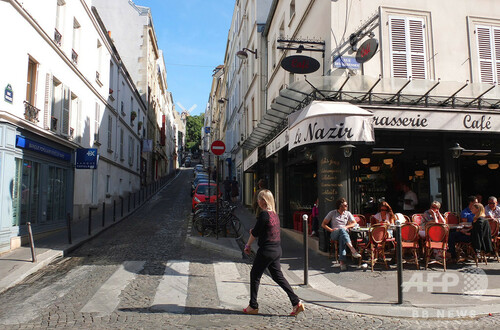 セクハラした男が逆ギレ 路上で女性殴る フランスで動画波紋 写真1枚 ファッション ニュースならmode Press Powered By Afpbb News セクハラした男が逆ギレ 路上で女性殴る フランスで動画波紋 写真1枚 ファッション ニュースならmode Press Powered By Afpbb News