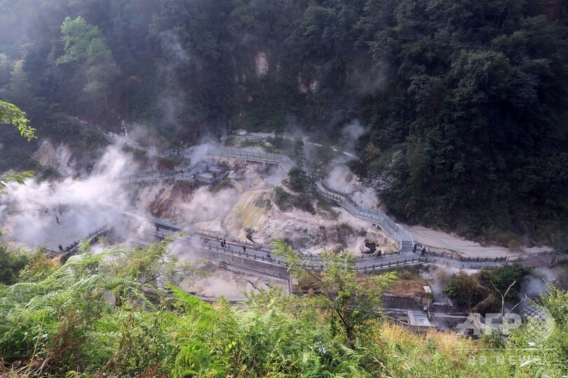 雲南の「熱海」は湯けむりの秘境
