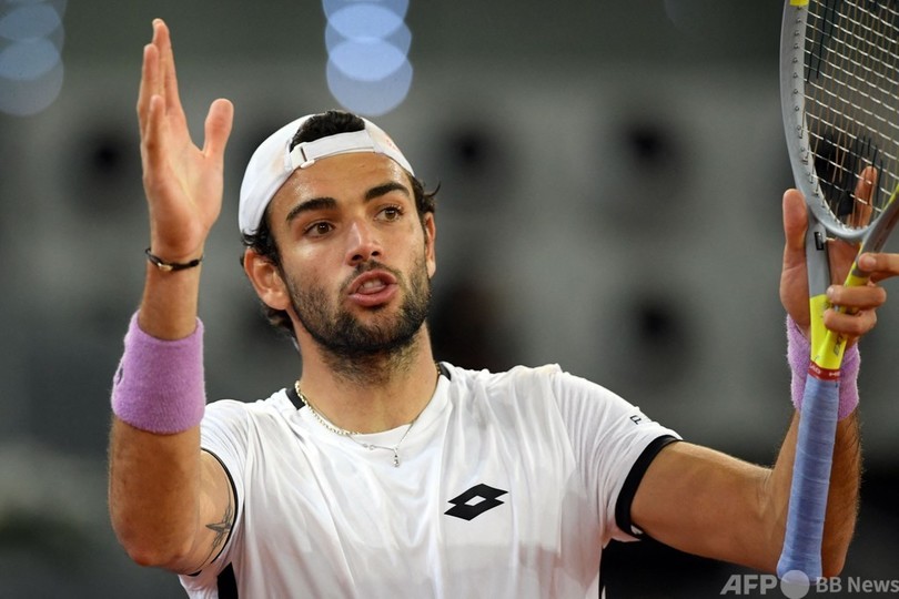 ズベレフが2度目のマドリードOP優勝 ベレッティーニに逆転勝ち