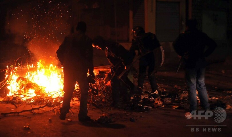 チュニジアで連日デモ、衝突で警官49人負傷 206人拘束