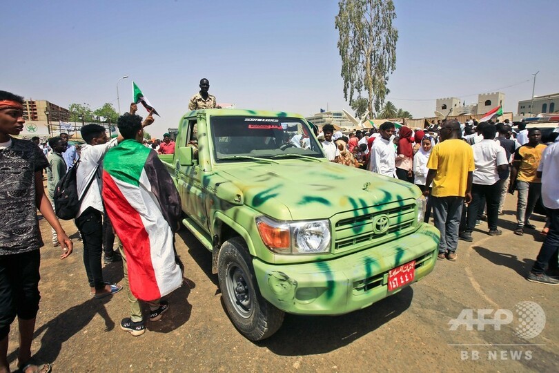 スーダンのバシル前大統領を尋問へ 資金洗浄とテロ資金供与の容疑で