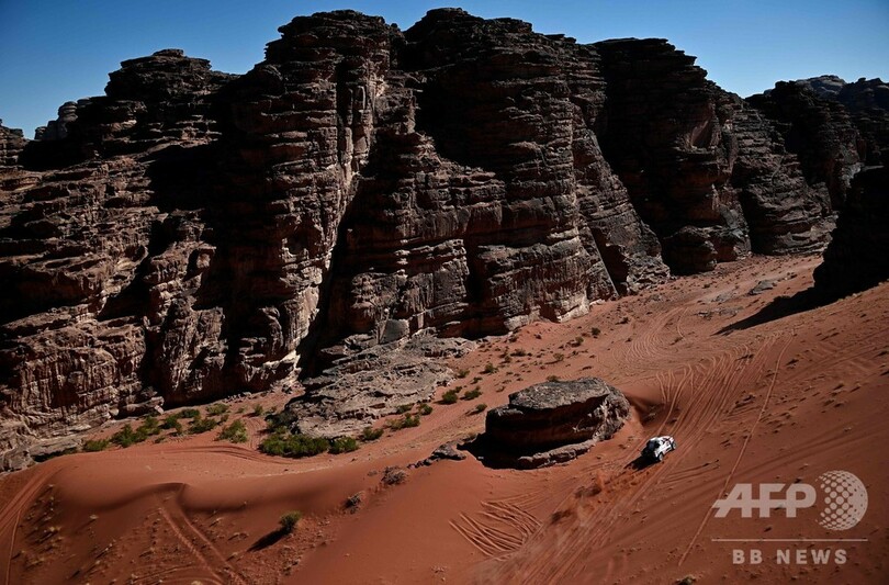 【今日のダカールラリー】アロンソ5番手、サインツが総合首位浮上