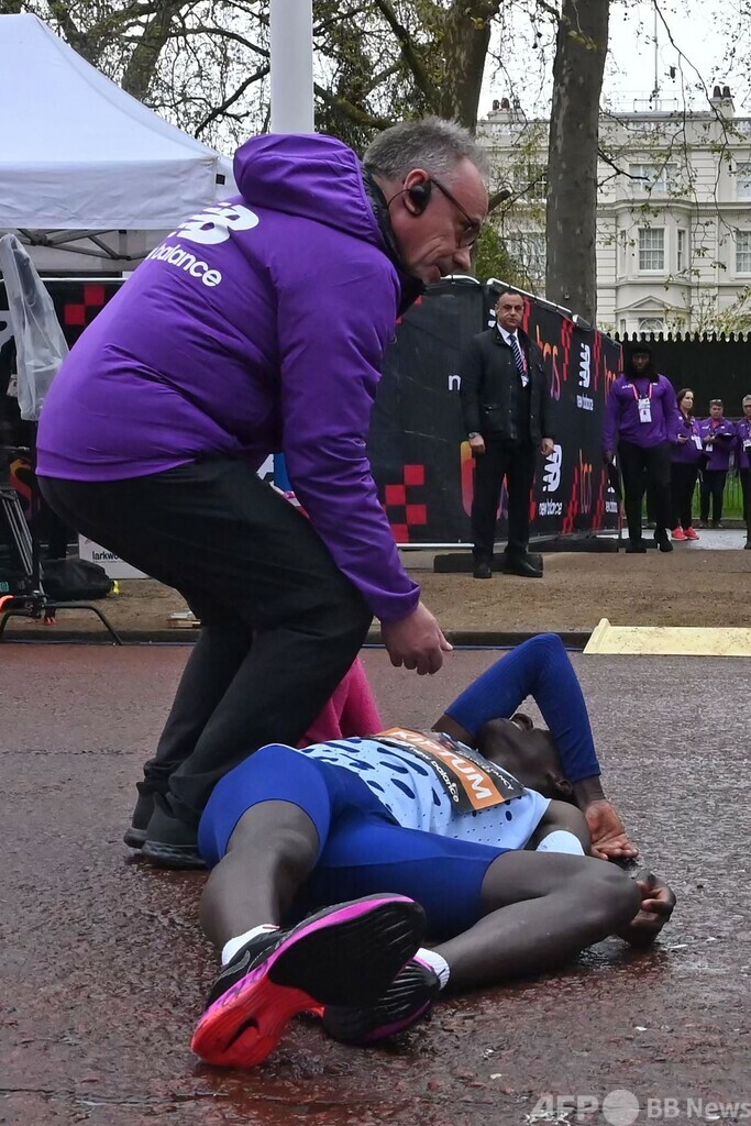 ハッサンが初挑戦で優勝、キプタム男子歴代2位記録で制覇 ロンドン・マラソン