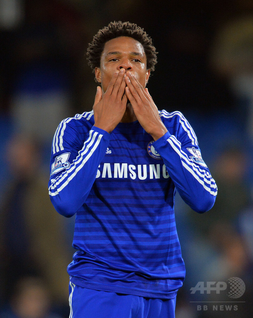 チェルシーがトッテナムに快勝、ドログバがチームけん引