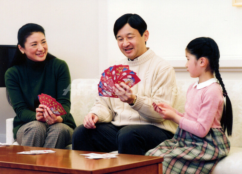 皇太子さま、49歳に 陛下や雅子さまの健康気遣う