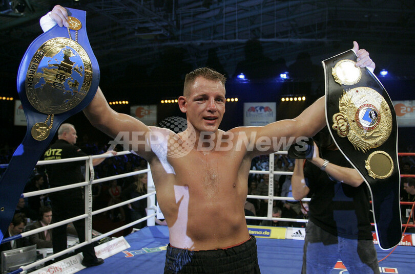 ＜ボクシング＞ウルリッヒ カンフーをTKOで降しタイトル獲得に成功 - ドイツ