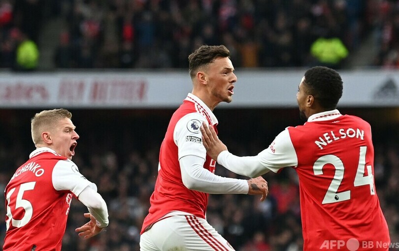 首位アーセナルが劇的逆転勝利 シティとの勝ち点5差維持