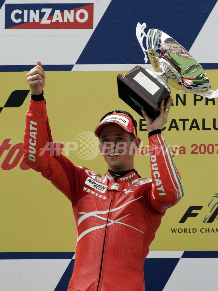ストーナー MotoGPクラス今季4勝目を挙げる