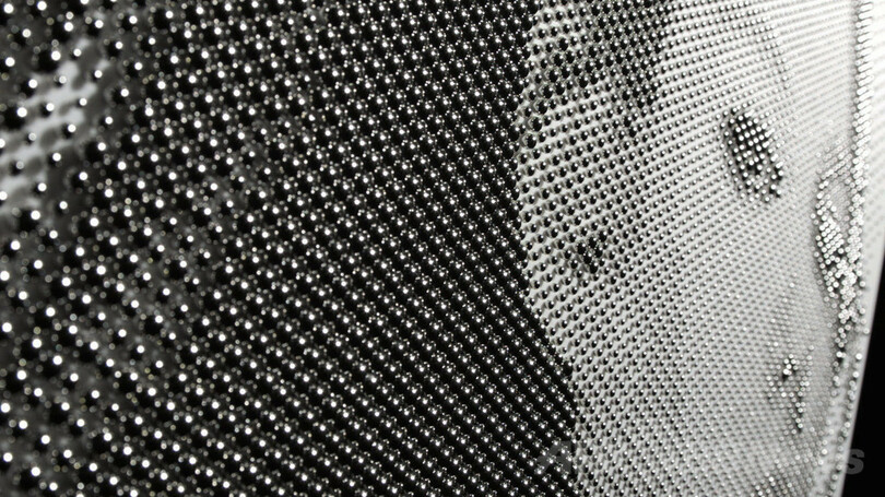 日本の技術を結集した時価5000万円のプラチナ製ポートレートが完成