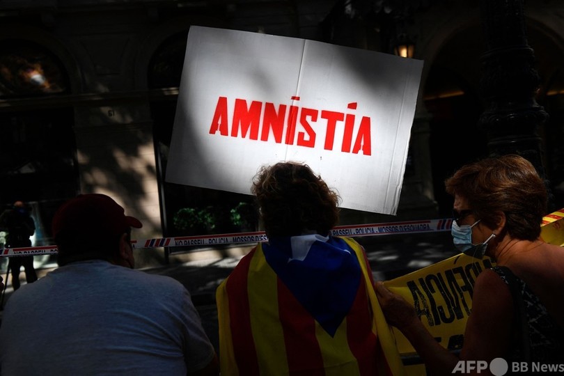 カタルーニャ独立派に恩赦 スペイン首相が発表