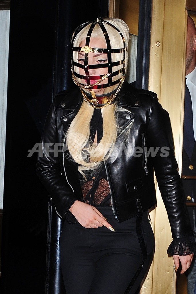 ケイトやレディー・ガガが早速愛用、「サンローラン」