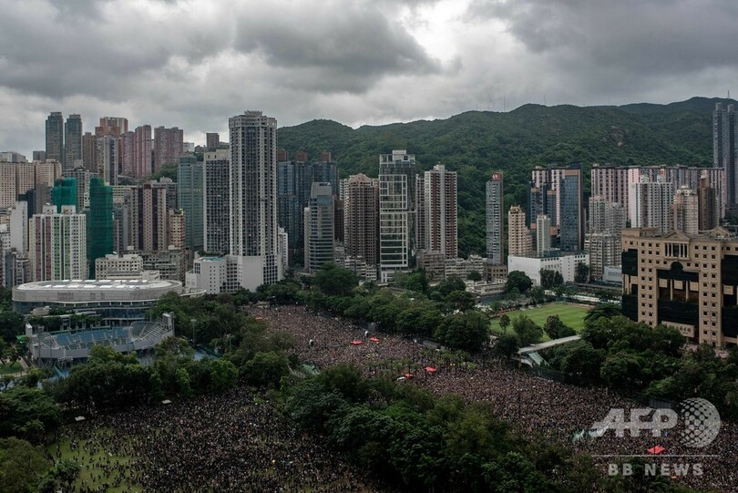 民主派がデモ行進強行、「平和裏」アピールも警察は不許可 香港