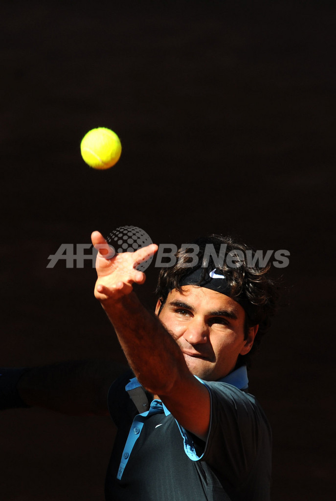 フェデラー ナダルを下し優勝を飾る、マドリード・オープン