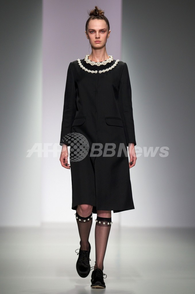 ＜14年春夏ロンドンコレクション＞シモーネ・ロシャ