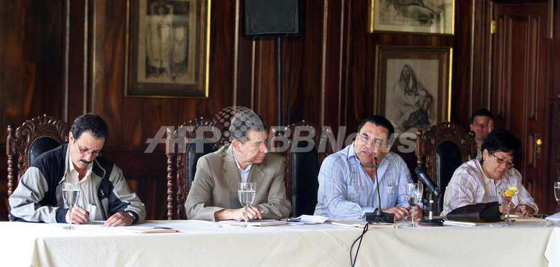 ホンジュラス和解交渉、再び暗礁に セラヤ大統領の復帰を断固拒否