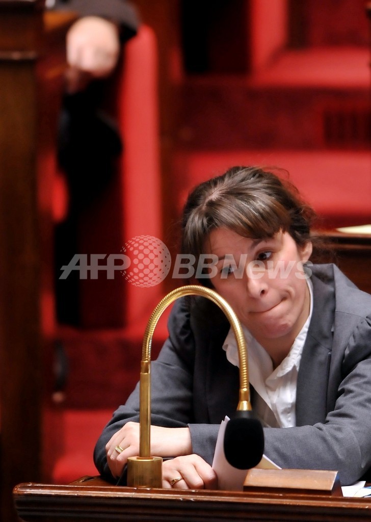 ブルカは牢獄のよう イスラム教徒の仏女性閣僚が発言 写真1枚 国際ニュース afpbb news