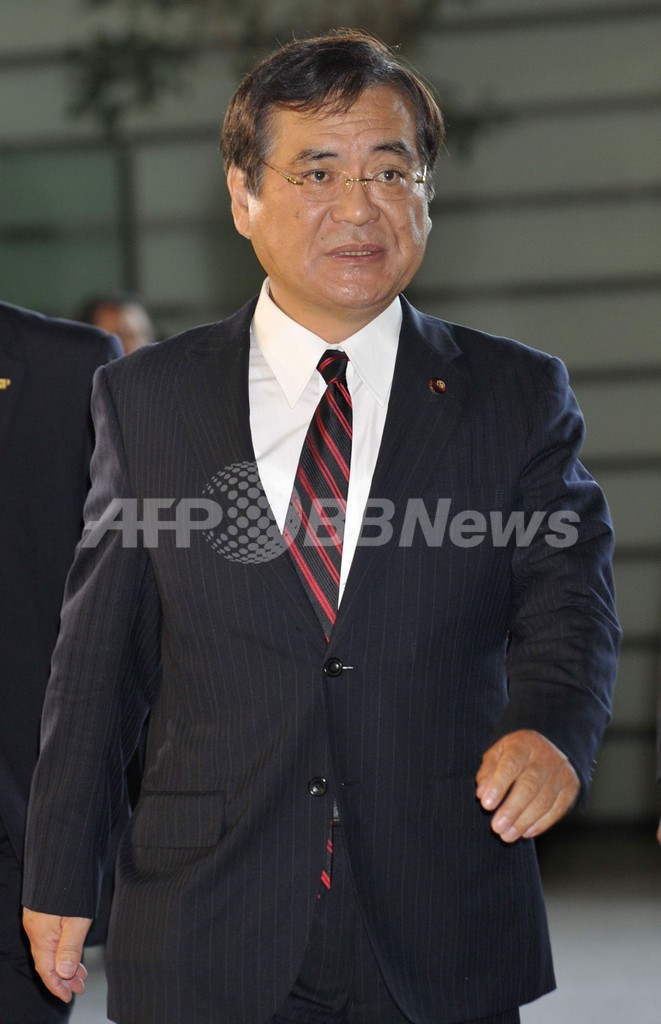 鉢呂経済産業相、原発再稼動には「IAEAの再評価仰ぐ」