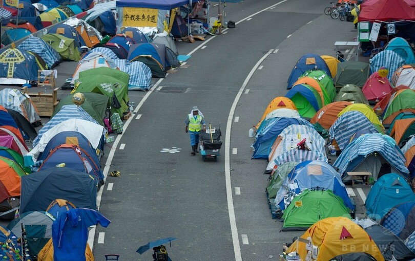 分裂する香港の民主派デモ、「最終決着」はいかに