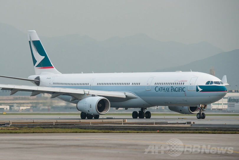 旅客機トイレに米男性閉じ込められる、着陸まで1時間立ち通し