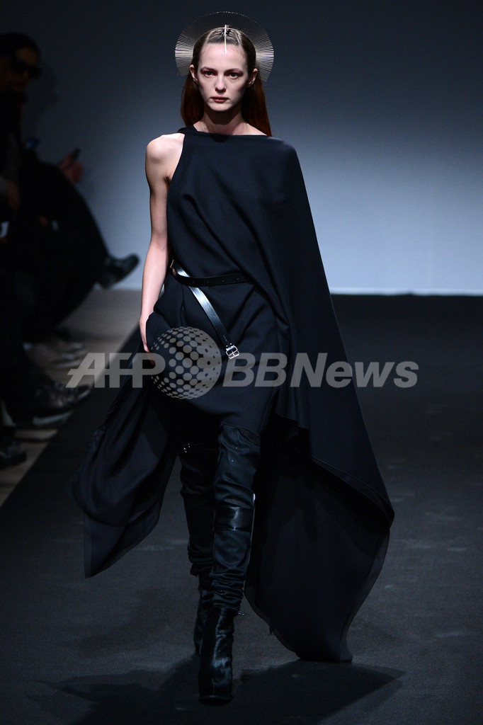 ＜13/14年秋冬パリコレクション＞ニコラ・アンドレア・タラリス