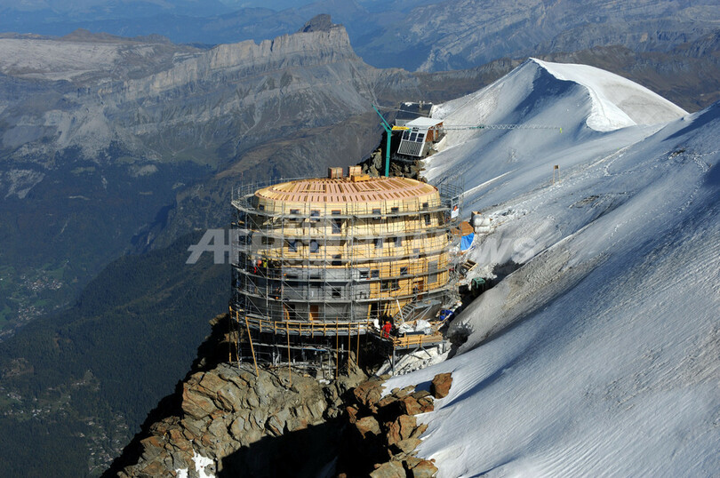 モンブランのグーテ小屋、大がかりな改築工事