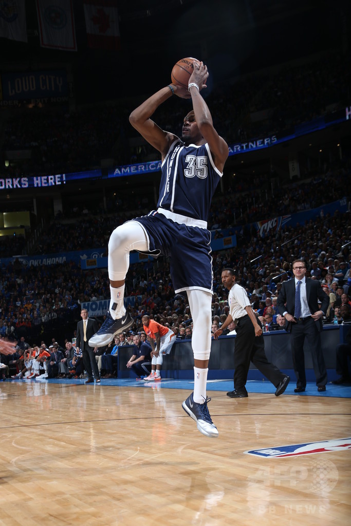 復帰のデュラントが44得点！サンダーがサンズとのOTを制す