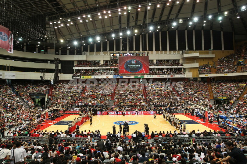 ロケッツのリン、ペイサーズとのプレシーズン試合で台湾ファンを魅了