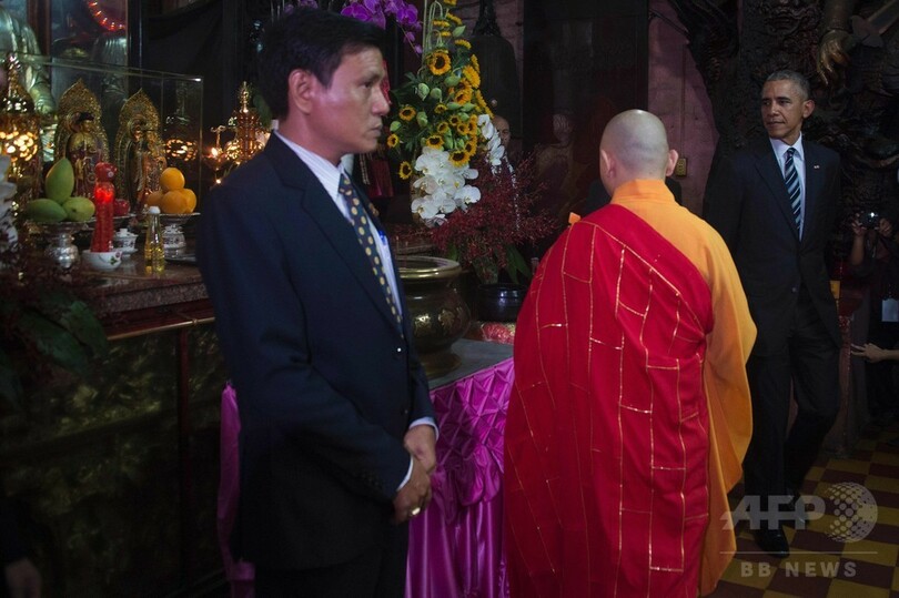 オバマ米大統領、越ホーチミン市訪問で寺院参詣