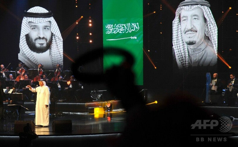  「サウジのP・マッカートニー」、厳格な同国でレアライブ