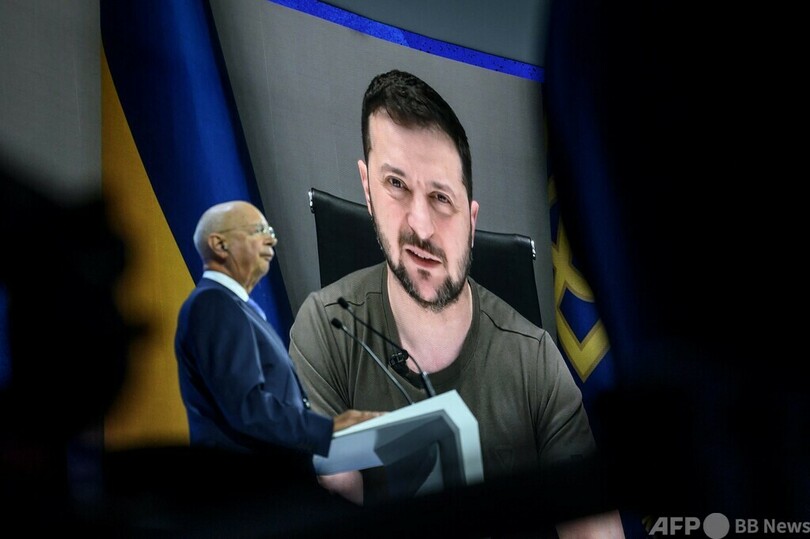 ウクライナ大統領、ダボス会議で演説 武器供与と対ロ制裁強化を要請