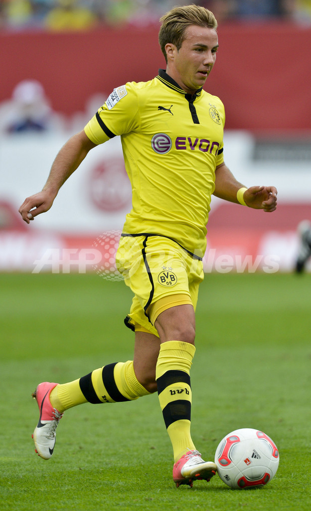 王者ドルトムント、ニュルンベルクと引き分ける