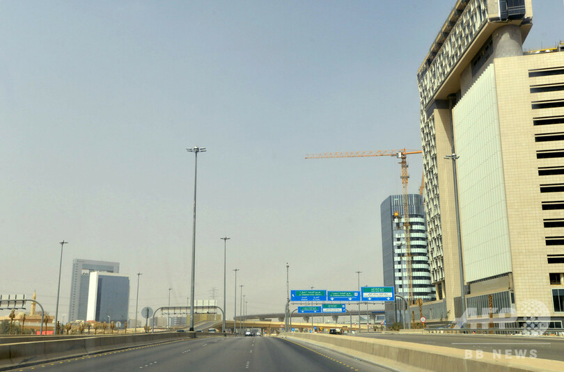 サウジ、首都と2聖地を封鎖 新型ウイルスの死者2人に