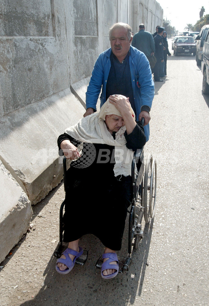 バグダッド市内のガソリンスタンド付近で自爆テロ、死者最低10人、負傷者60人 - イラク