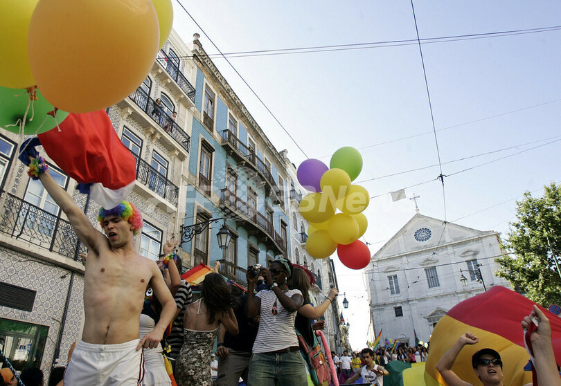 世界各国でゲイ・プライド・パレード開催