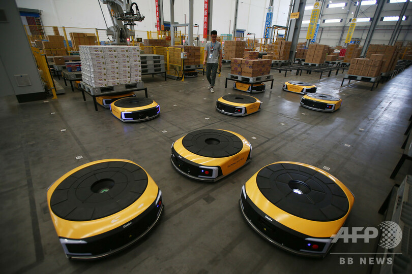 「スマート無人倉庫」が南京に登場 集荷から発送まで20分で作業