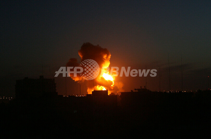 イスラエル軍ガザ攻撃を再開、安保理協議は難航